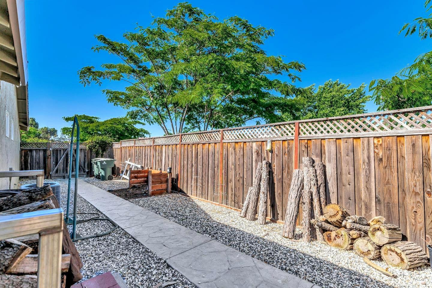 Detail Gallery Image 26 of 35 For 321 via Loma, Morgan Hill,  CA 95037 - 4 Beds | 2 Baths