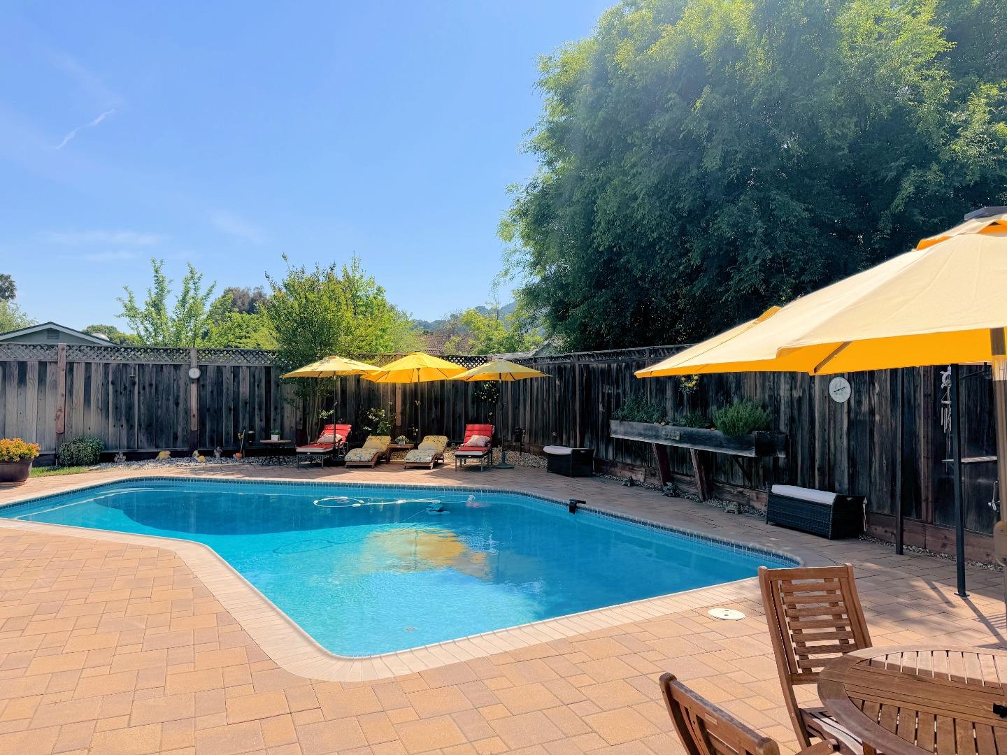 Detail Gallery Image 36 of 41 For 321 via Loma, Morgan Hill,  CA 95037 - 4 Beds | 2 Baths