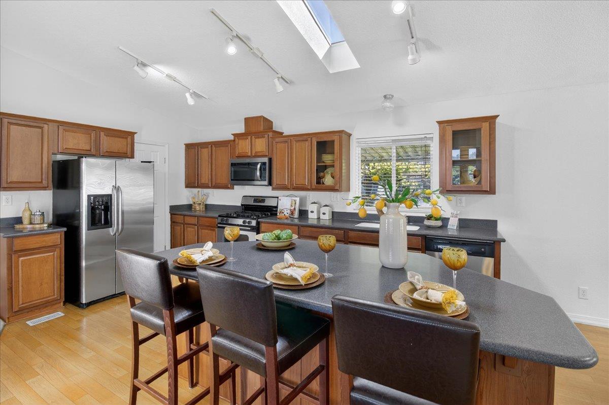 Detail Gallery Image 12 of 47 For 444 Whispering Pines Dr #122,  Scotts Valley,  CA 95066 - 3 Beds | 2 Baths