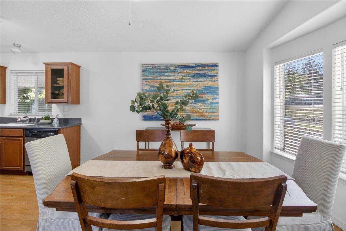 Detail Gallery Image 15 of 47 For 444 Whispering Pines Dr #122,  Scotts Valley,  CA 95066 - 3 Beds | 2 Baths