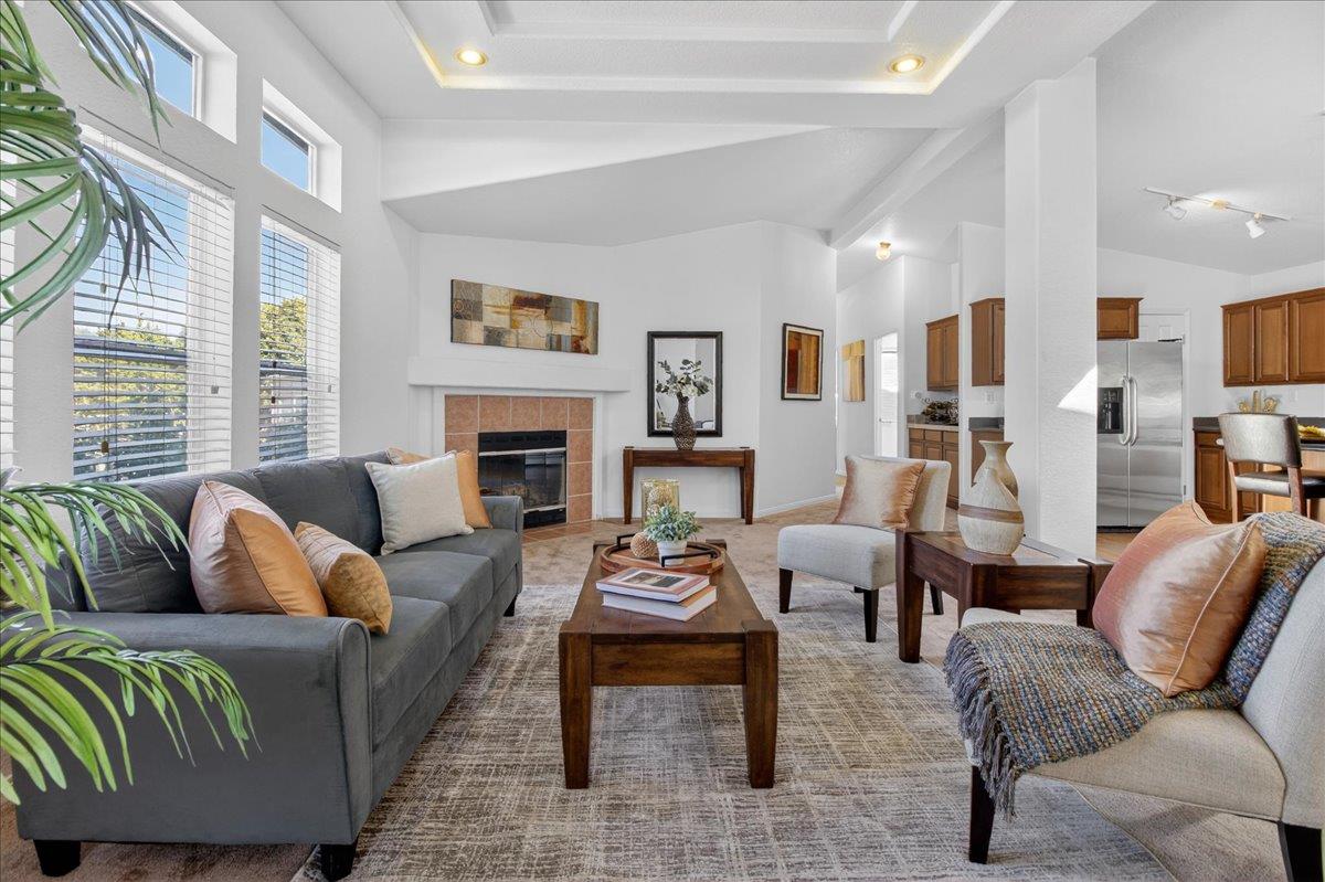 Detail Gallery Image 7 of 47 For 444 Whispering Pines Dr #122,  Scotts Valley,  CA 95066 - 3 Beds | 2 Baths