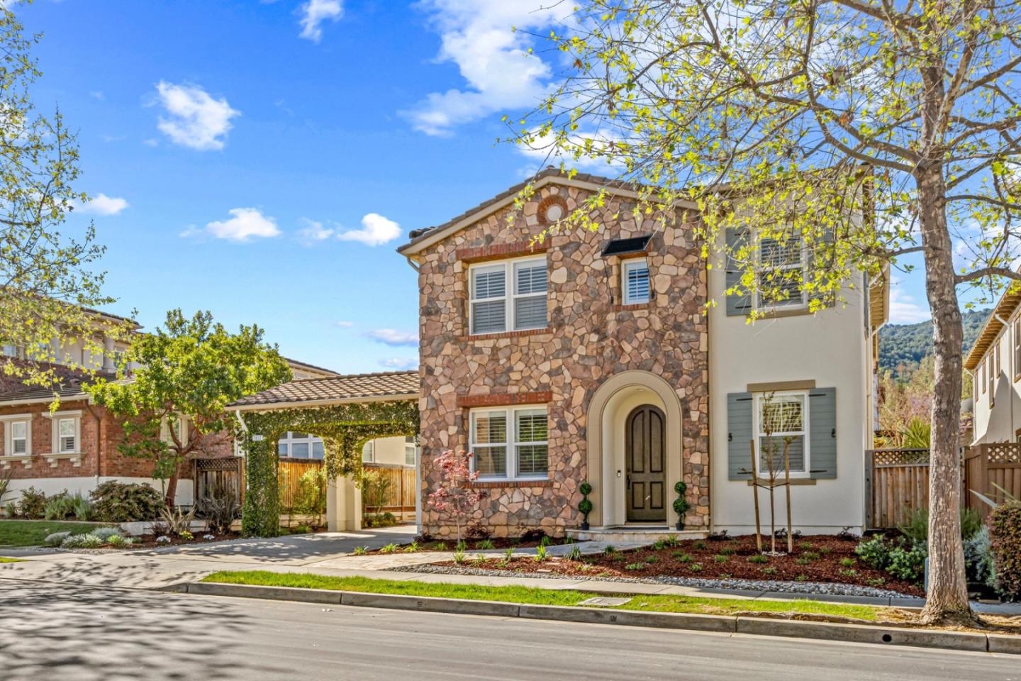 Detail Gallery Image 3 of 76 For 2852 Taymouth Way, Gilroy,  CA 95020 - 4 Beds | 3 Baths