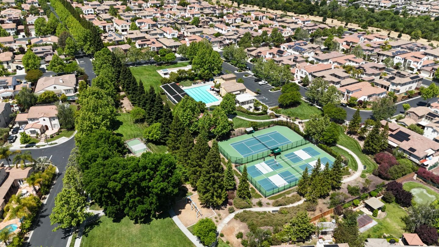 Detail Gallery Image 75 of 76 For 2852 Taymouth Way, Gilroy,  CA 95020 - 4 Beds | 3 Baths