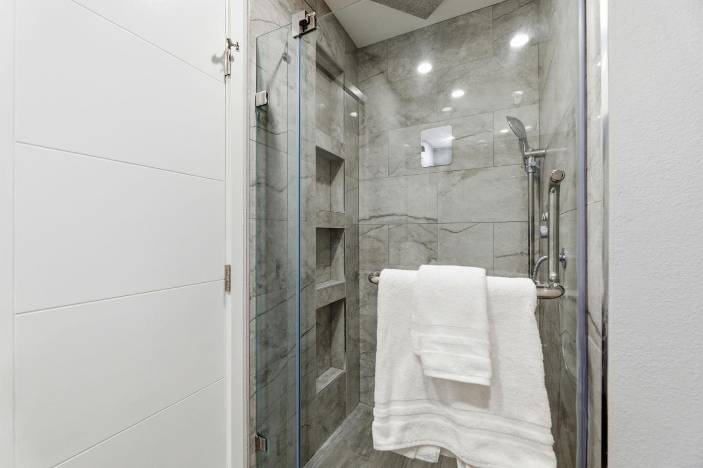 Photo #15: ML82040500 Listing: Photo #15