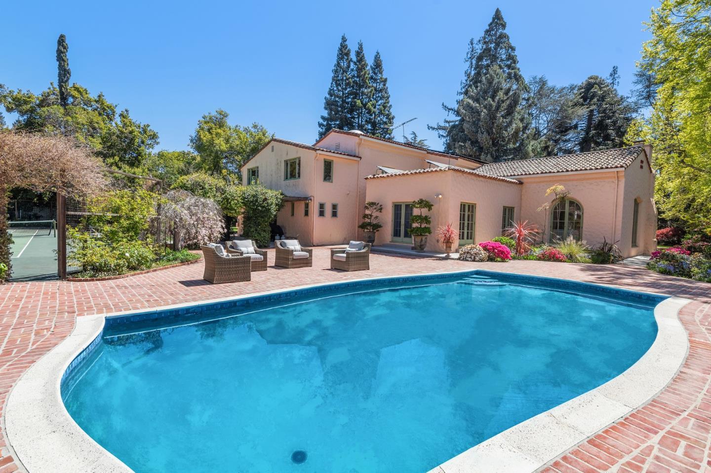 Detail Gallery Image 12 of 43 For 269 Selby Ln, Atherton,  CA 94027 - 6 Beds | 4/1 Baths