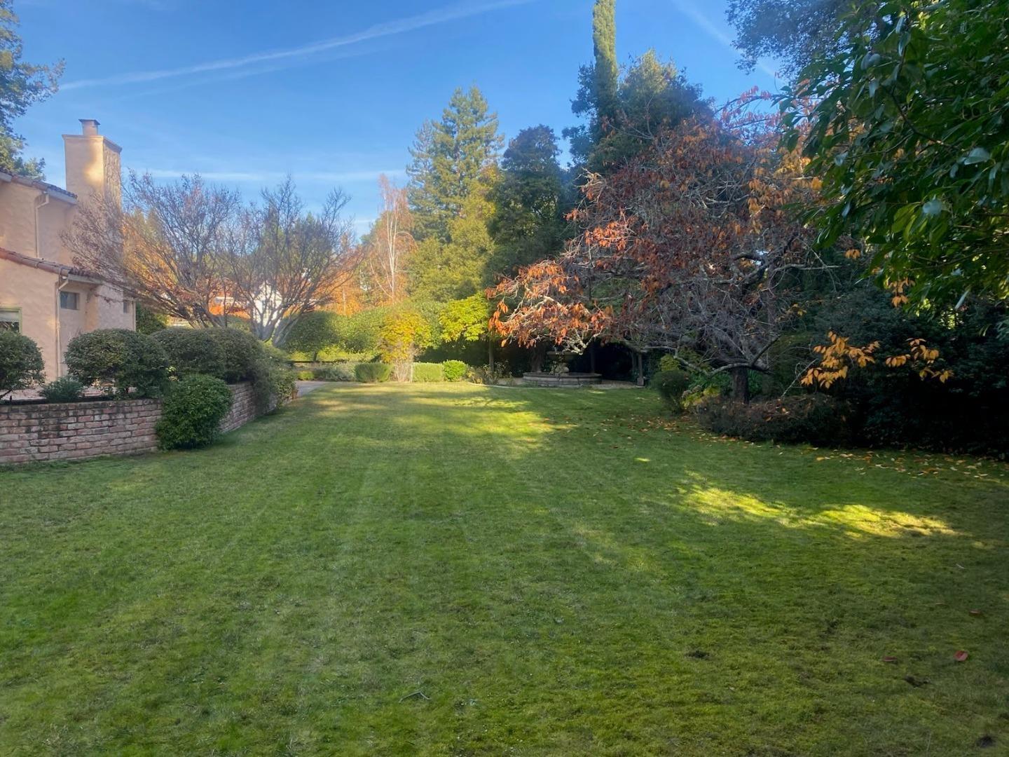 Detail Gallery Image 22 of 43 For 269 Selby Ln, Atherton,  CA 94027 - 6 Beds | 4/1 Baths