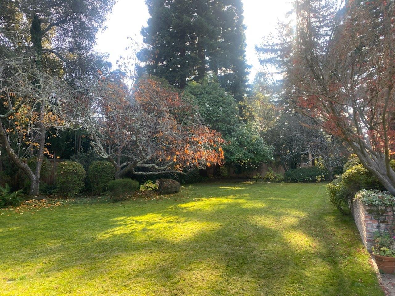 Detail Gallery Image 24 of 43 For 269 Selby Ln, Atherton,  CA 94027 - 6 Beds | 4/1 Baths