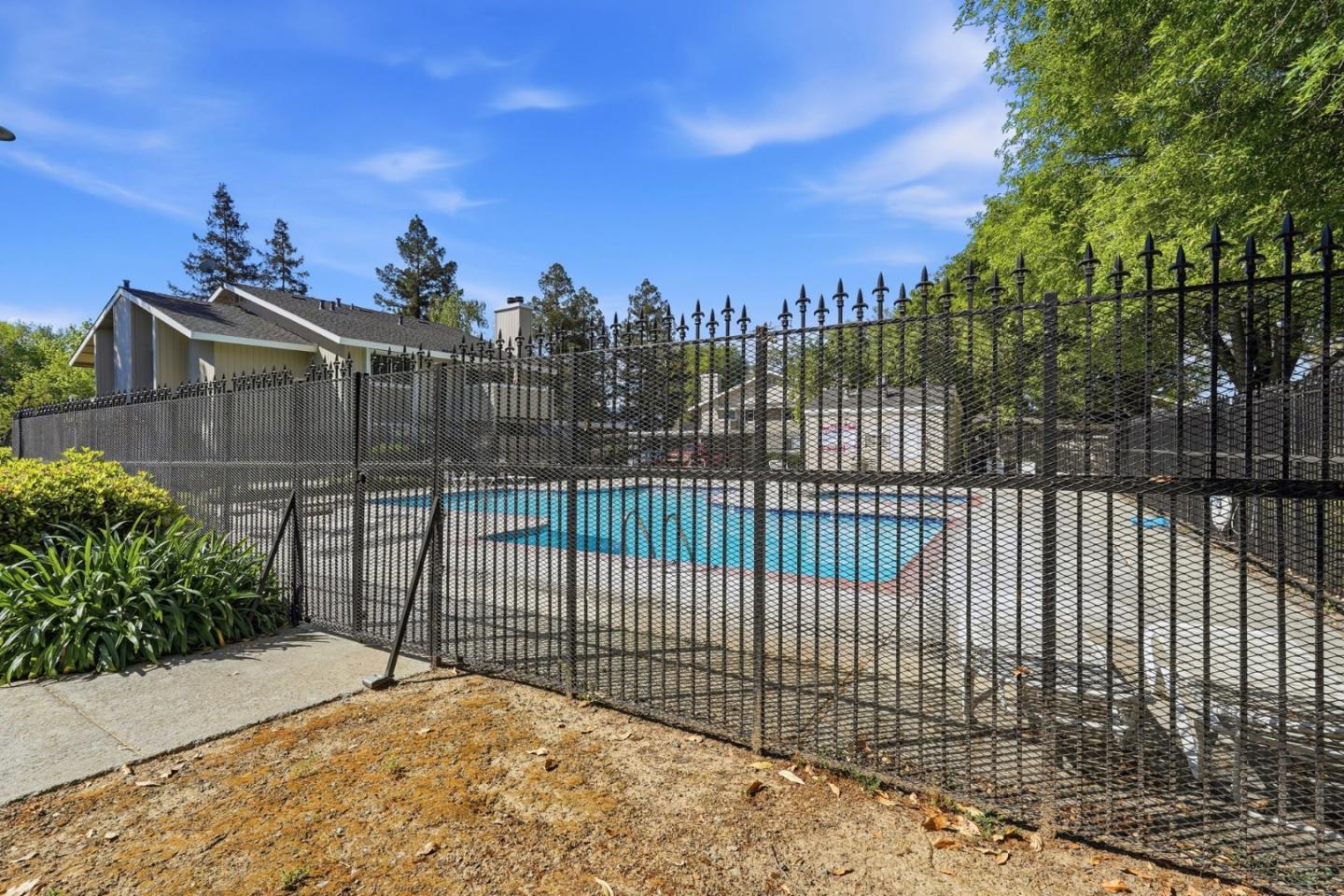 Photo #43: ML82040505 Listing: Photo #43