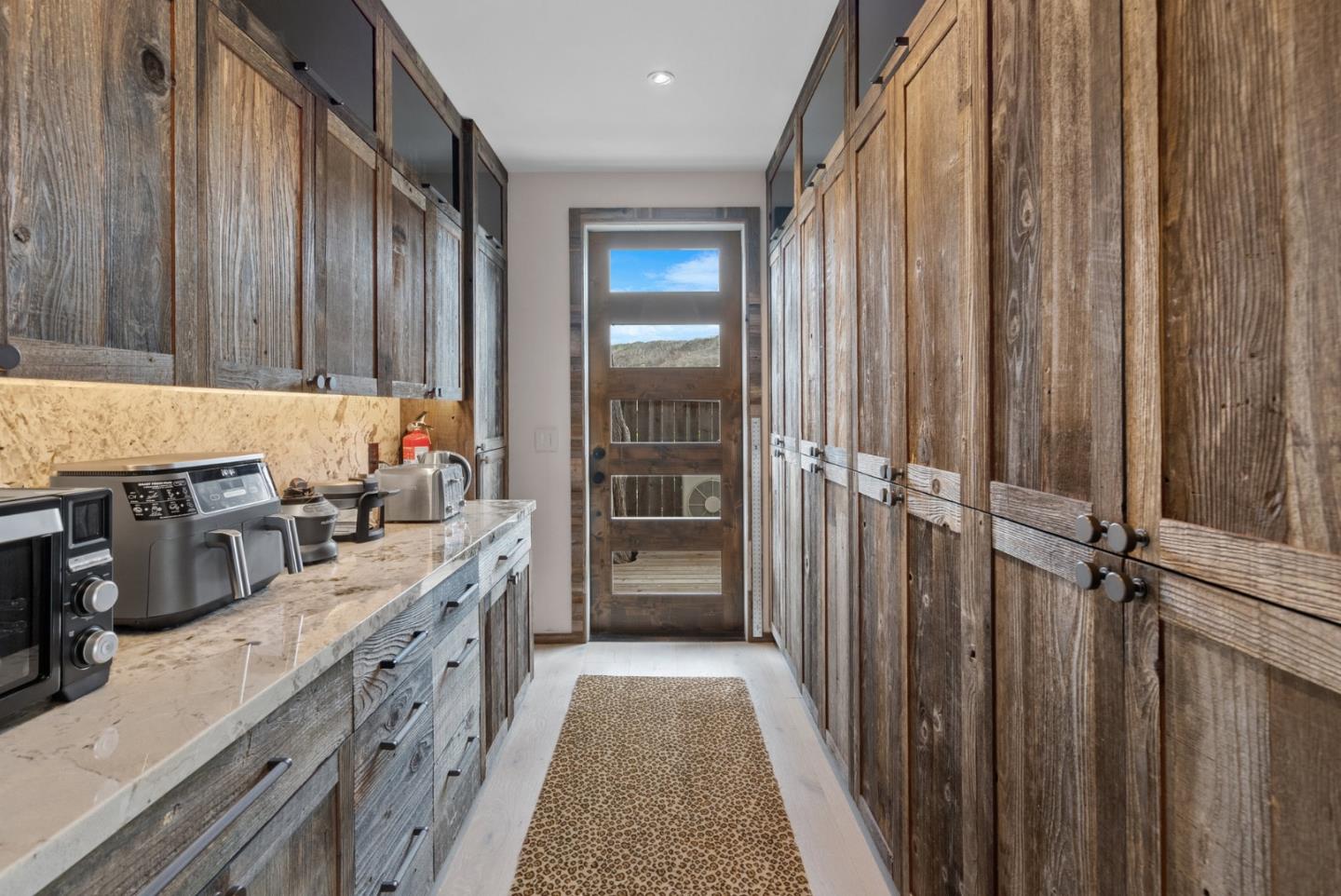 Detail Gallery Image 24 of 100 For 275 Davenport Landing Rd, Davenport,  CA 95017 - 5 Beds | 5/1 Baths