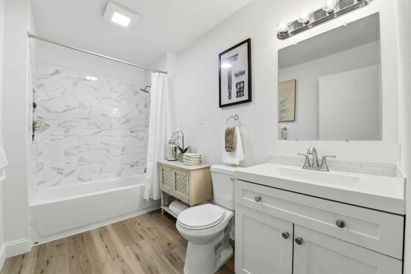 Detail Gallery Image 18 of 37 For 1363 Santa Fe Dr, San Jose,  CA 95118 - 3 Beds | 2 Baths