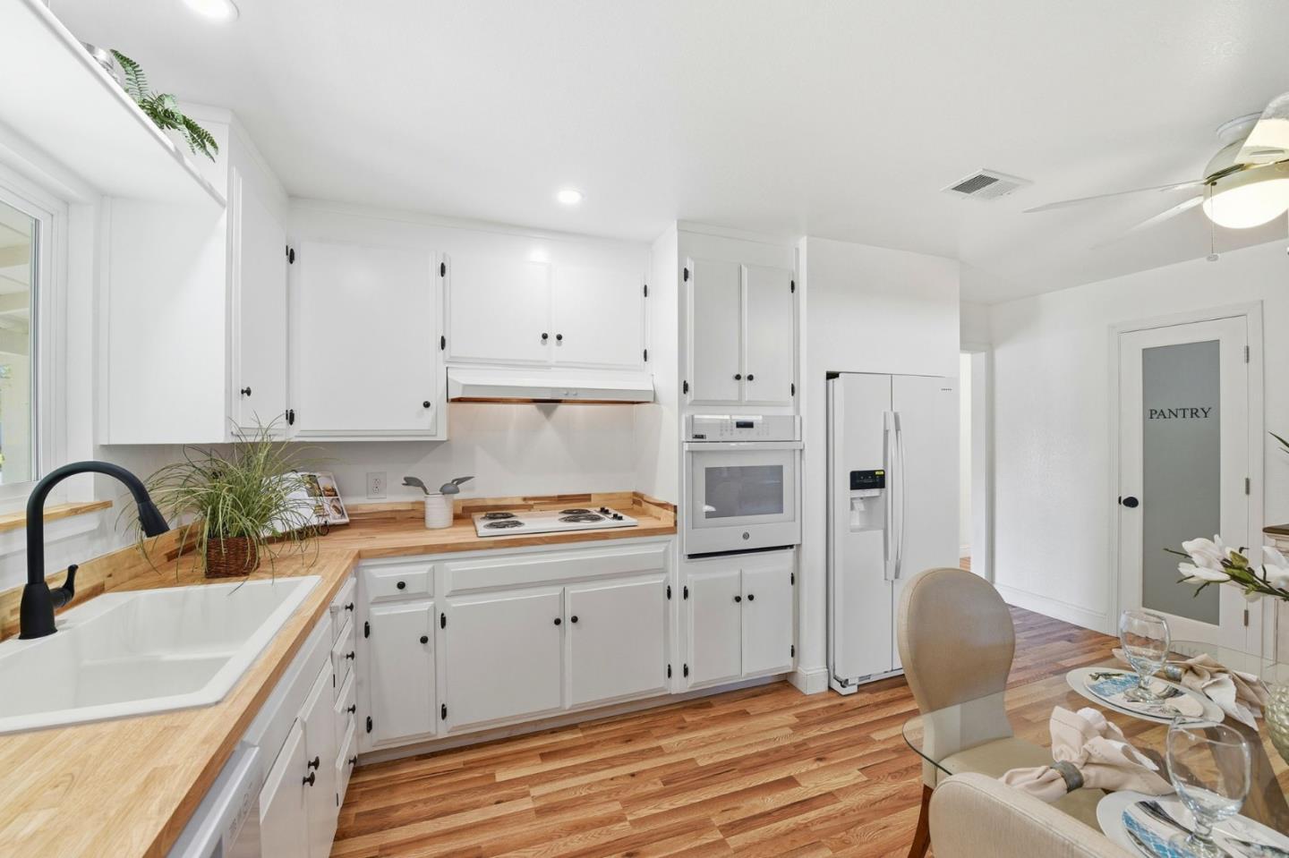 Detail Gallery Image 5 of 37 For 1363 Santa Fe Dr, San Jose,  CA 95118 - 3 Beds | 2 Baths