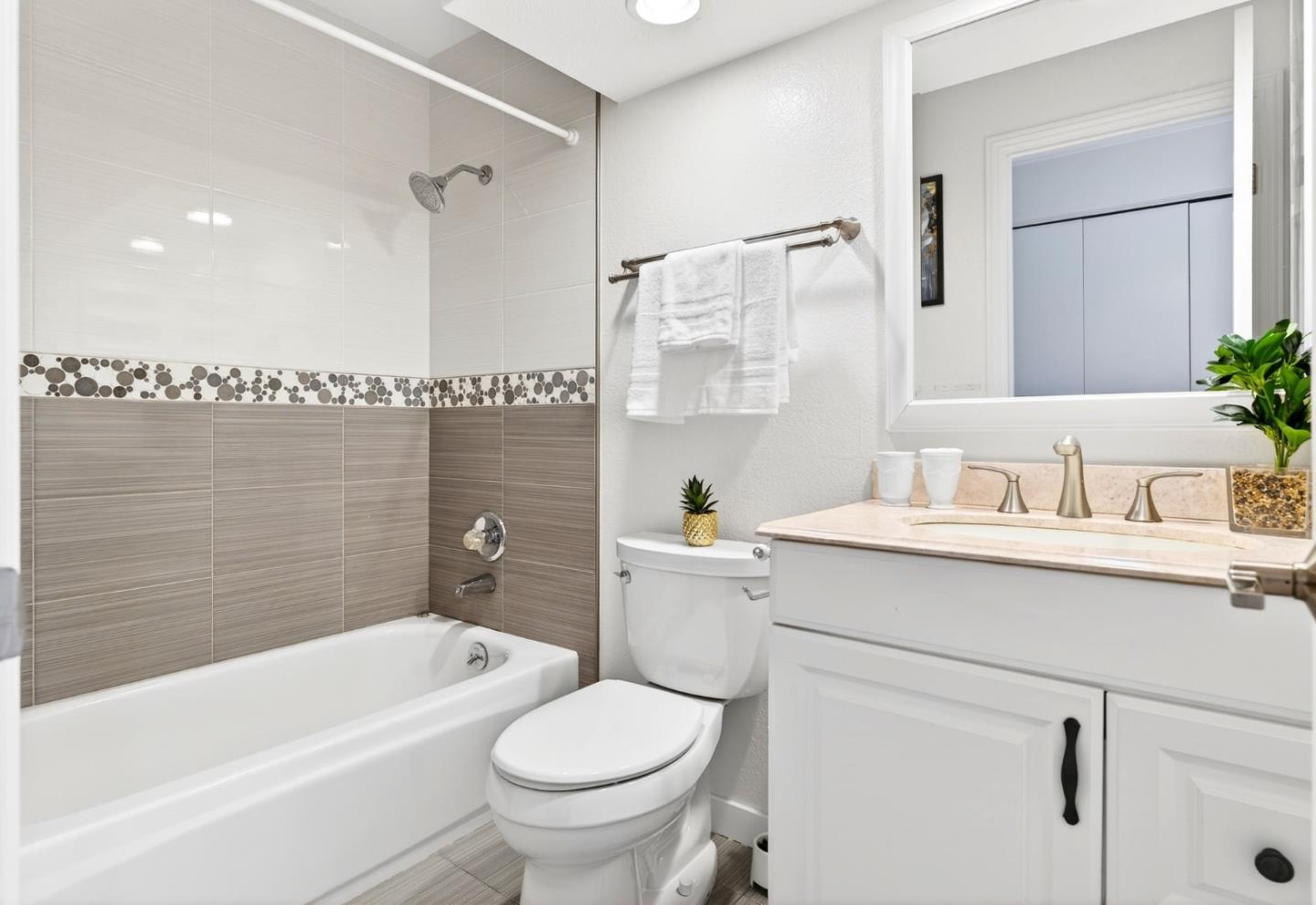 Photo #21: ML82040511 Listing: Photo #21