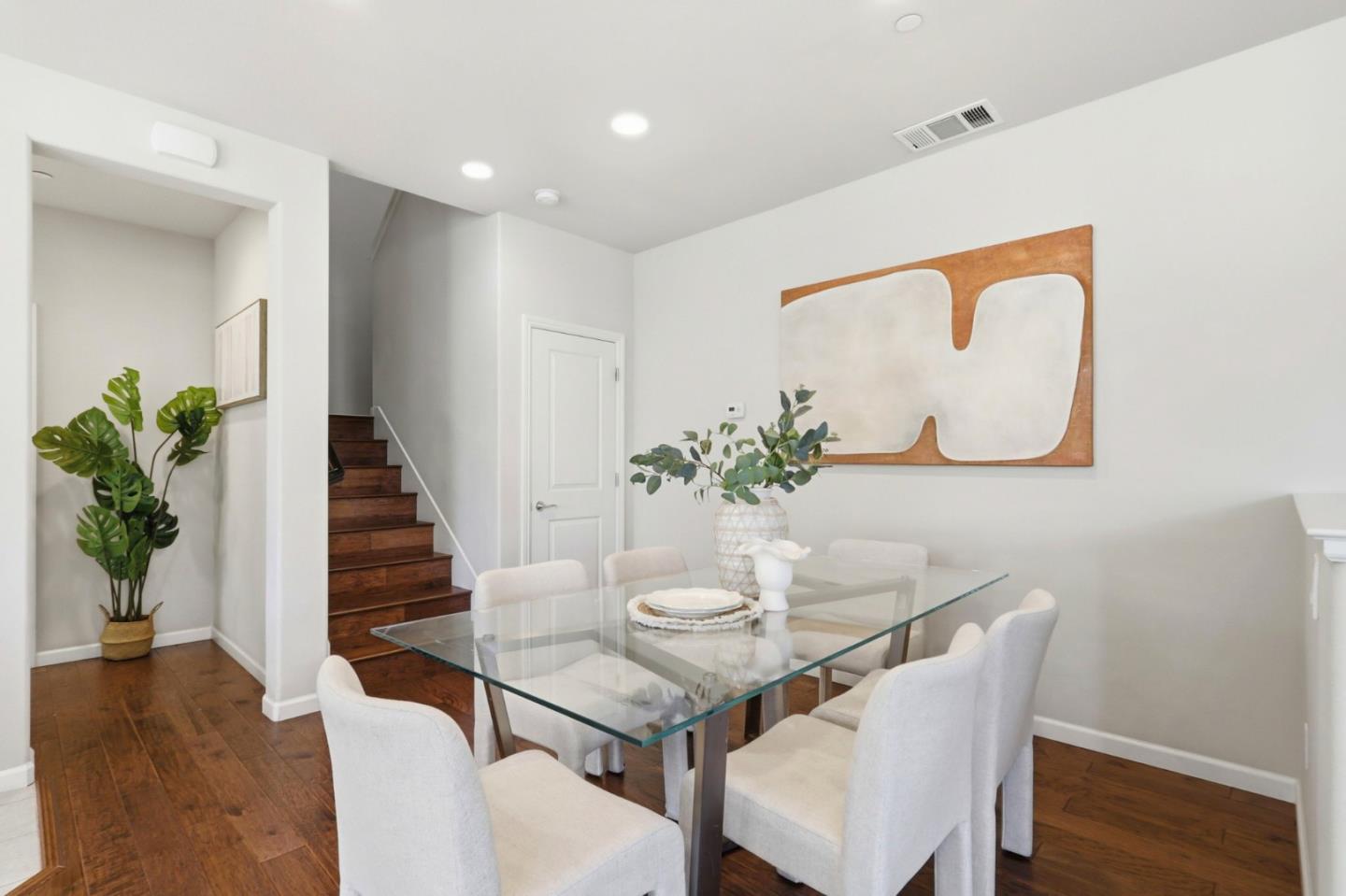 709 SATSUMA TER, SUNNYVALE, CA 94087  Photo 10