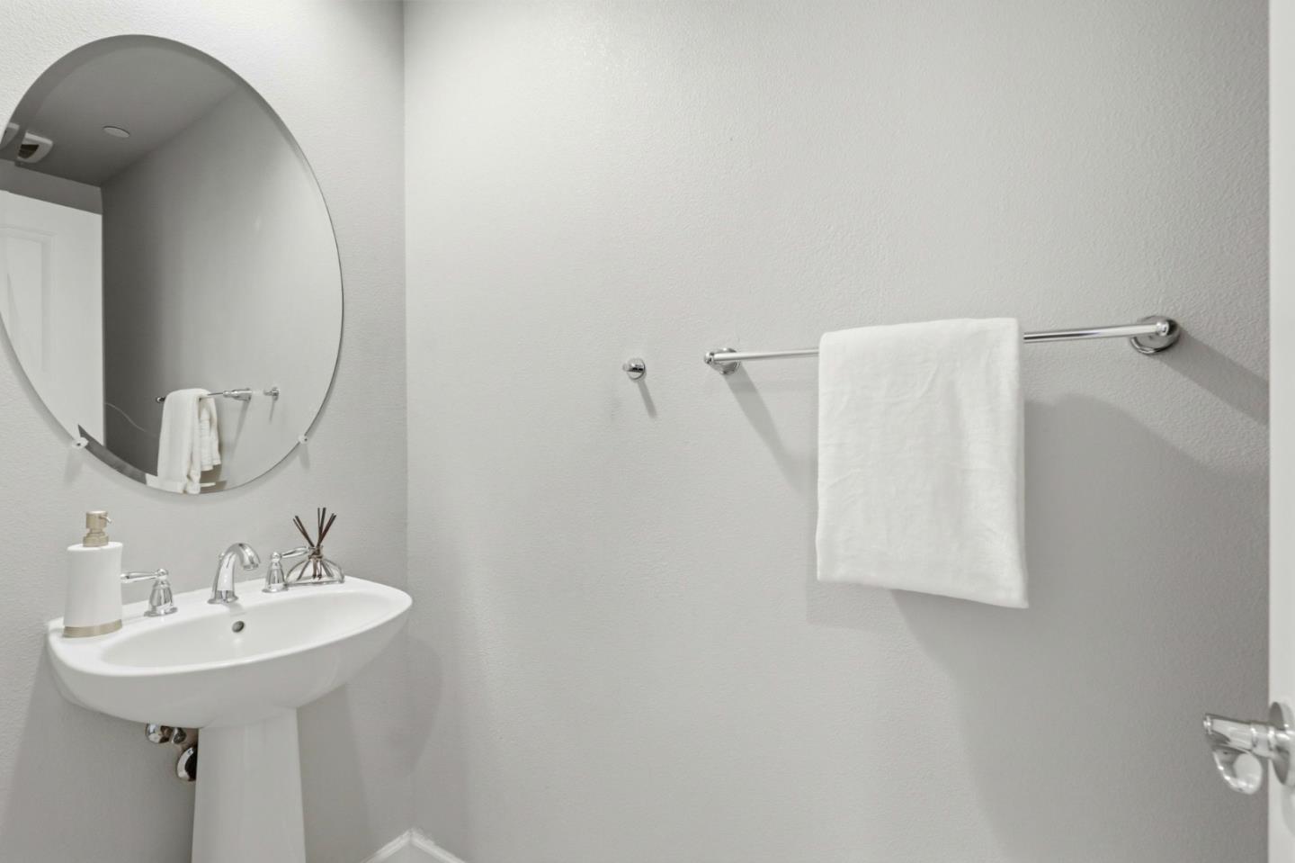 709 SATSUMA TER, SUNNYVALE, CA 94087  Photo 19