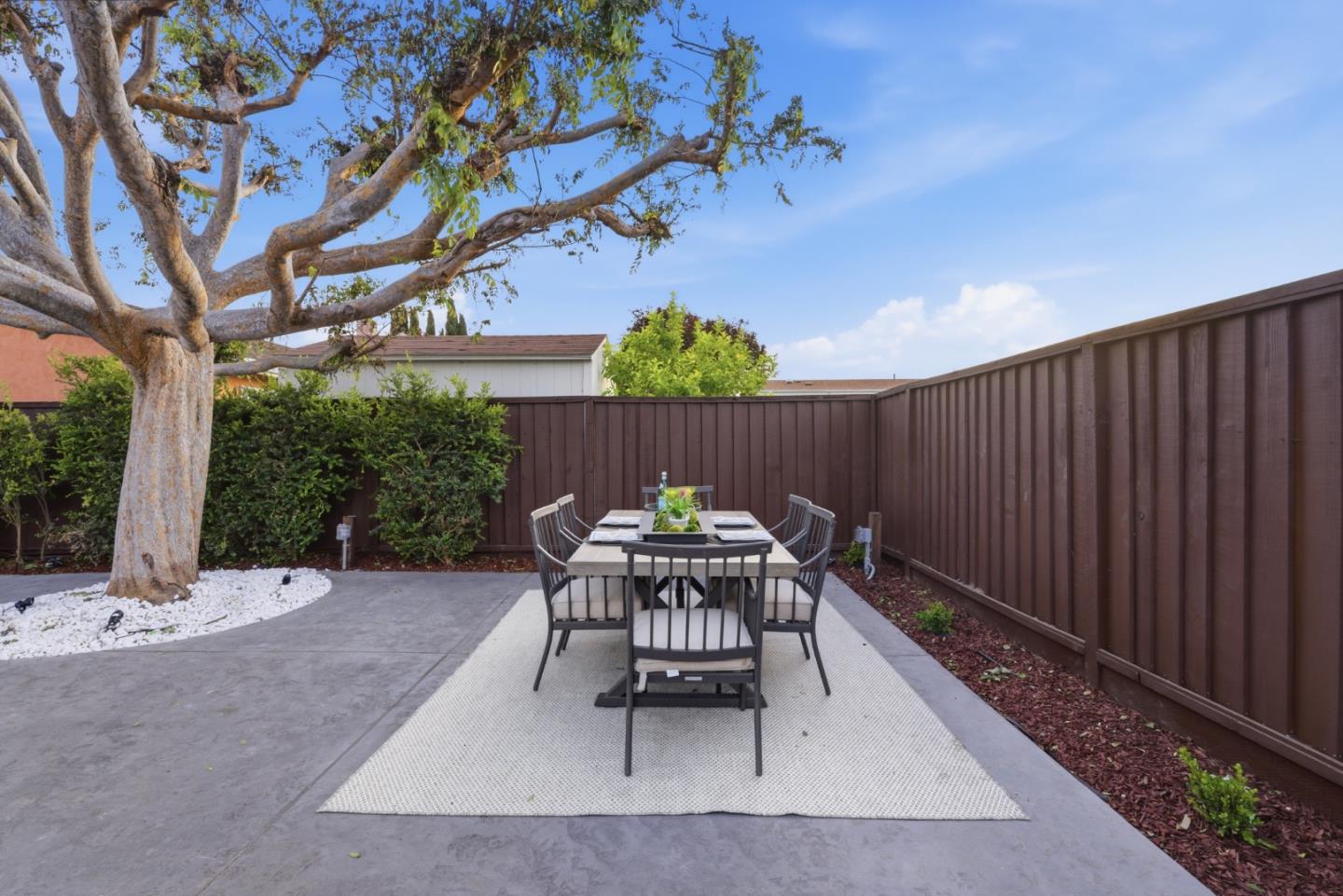 Detail Gallery Image 36 of 47 For 1497 Meadow Glen Way, San Jose,  CA 95121 - 3 Beds | 2 Baths