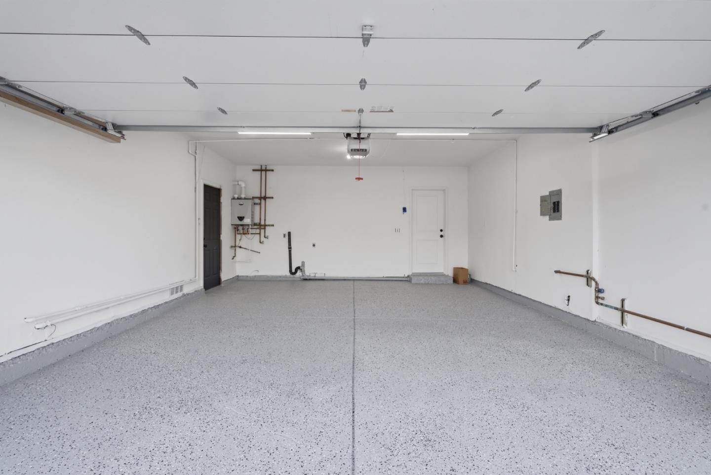 Detail Gallery Image 41 of 47 For 1497 Meadow Glen Way, San Jose,  CA 95121 - 3 Beds | 2 Baths