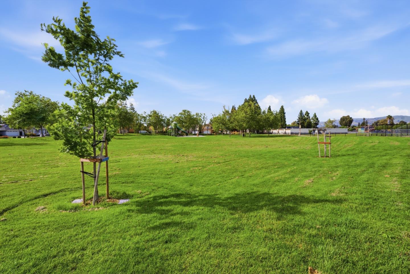 Detail Gallery Image 47 of 47 For 1497 Meadow Glen Way, San Jose,  CA 95121 - 3 Beds | 2 Baths