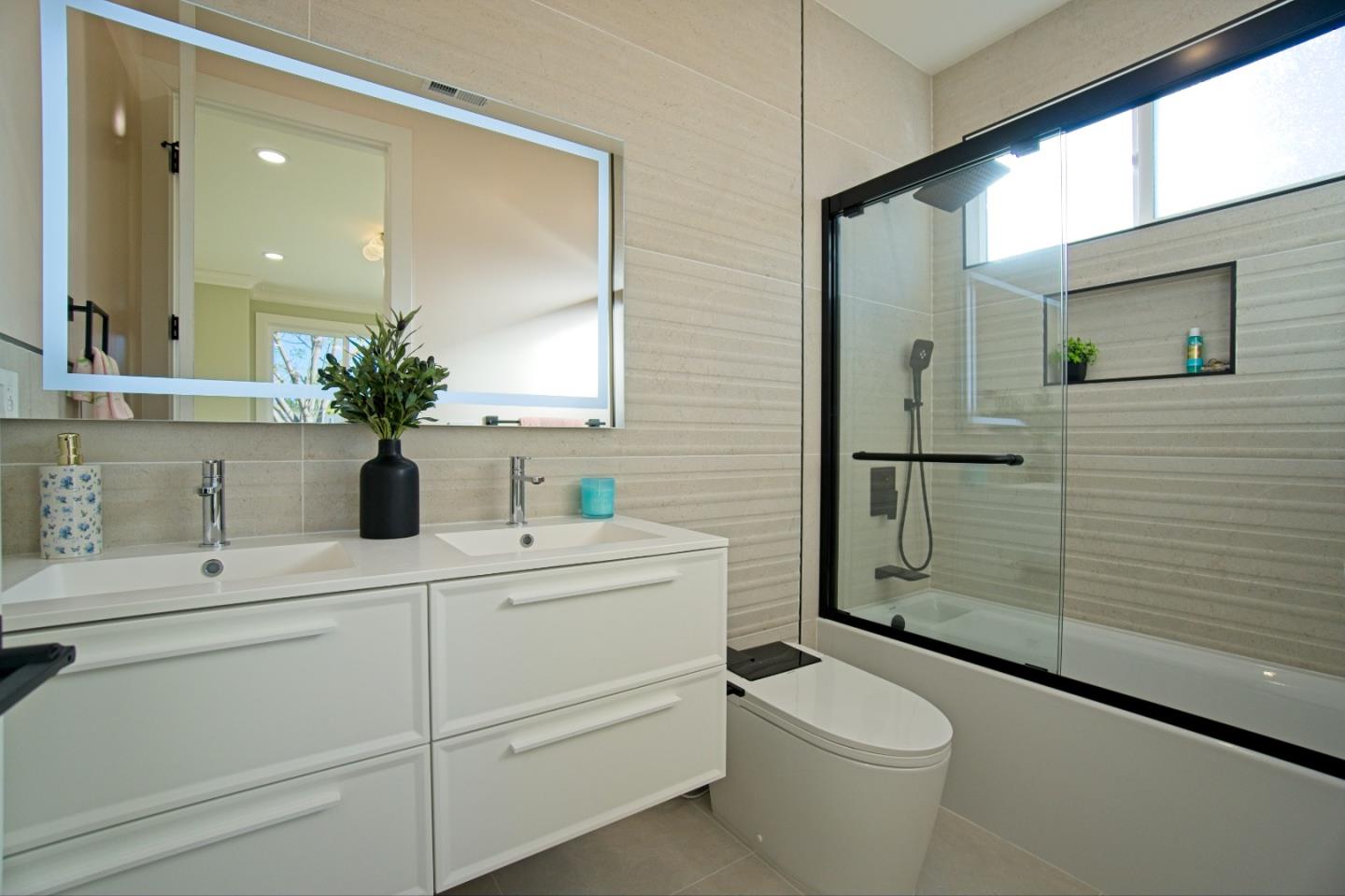 Detail Gallery Image 13 of 43 For 2475 Moraine Dr, Santa Clara,  CA 95051 - 4 Beds | 3 Baths