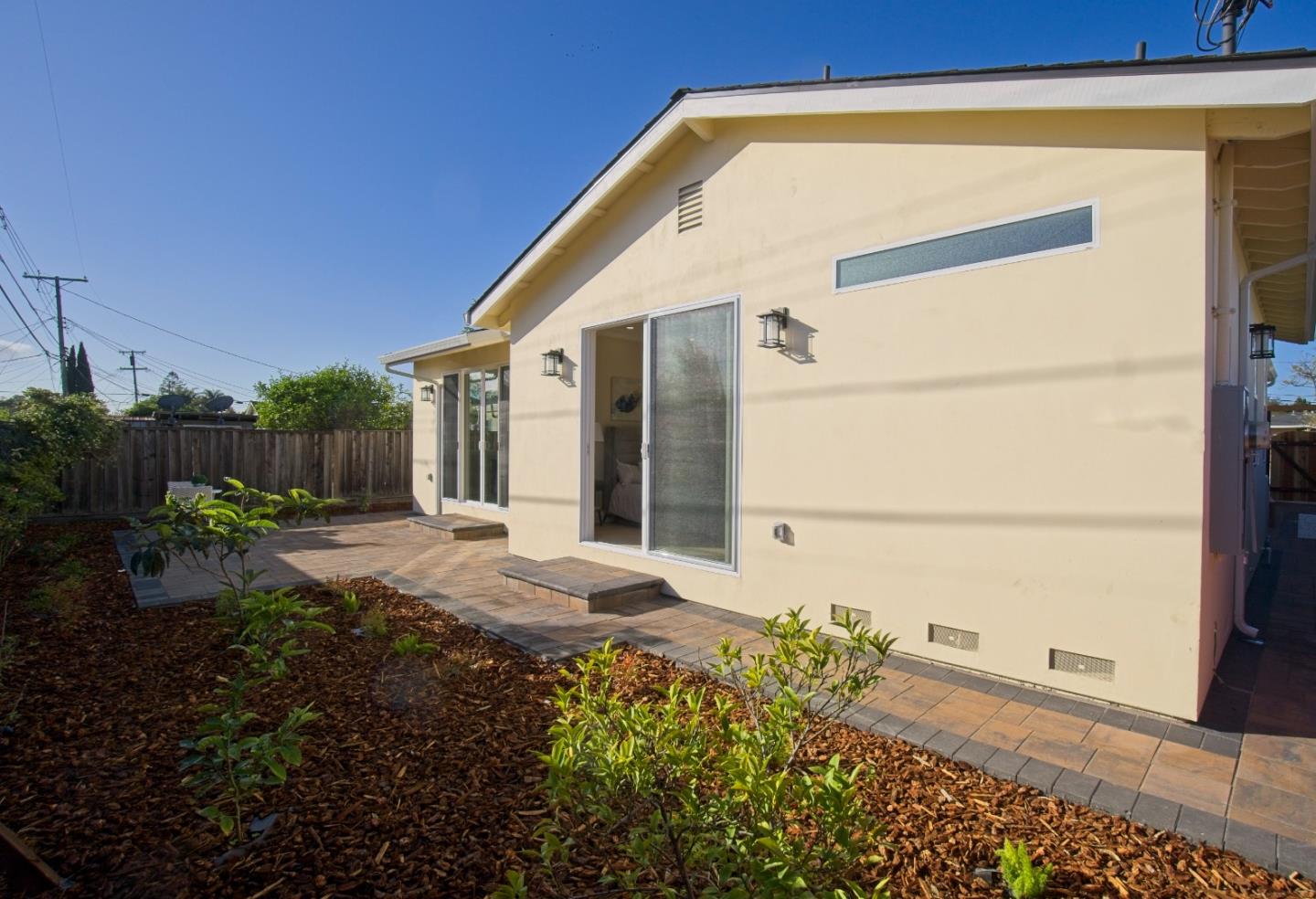 Detail Gallery Image 8 of 43 For 2475 Moraine Dr, Santa Clara,  CA 95051 - 4 Beds | 3 Baths