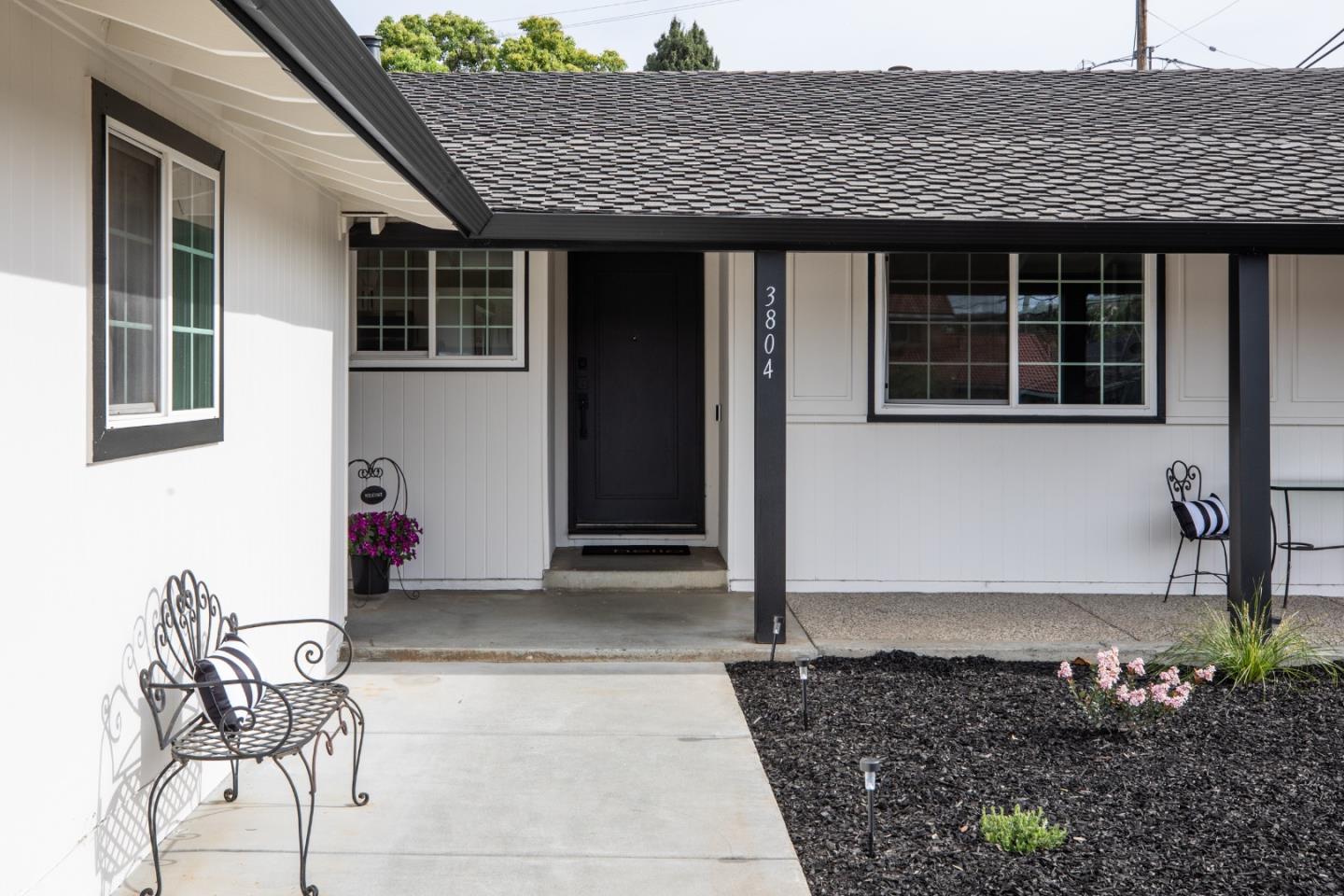 Detail Gallery Image 2 of 31 For 3804 Yerba Buena Ave, San Jose,  CA 95121 - 3 Beds | 2 Baths