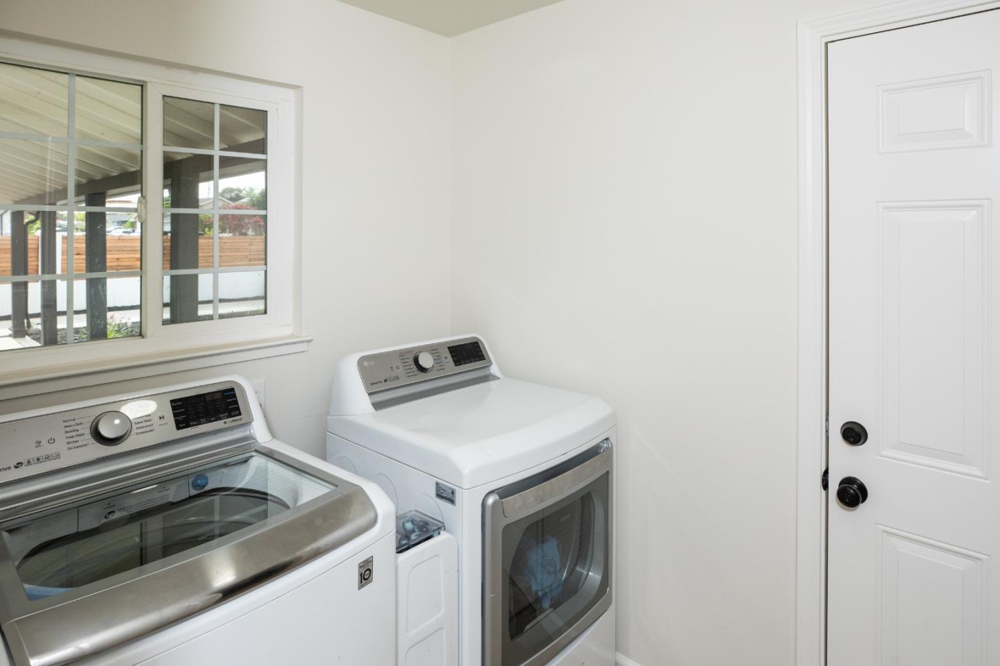 Detail Gallery Image 21 of 31 For 3804 Yerba Buena Ave, San Jose,  CA 95121 - 3 Beds | 2 Baths