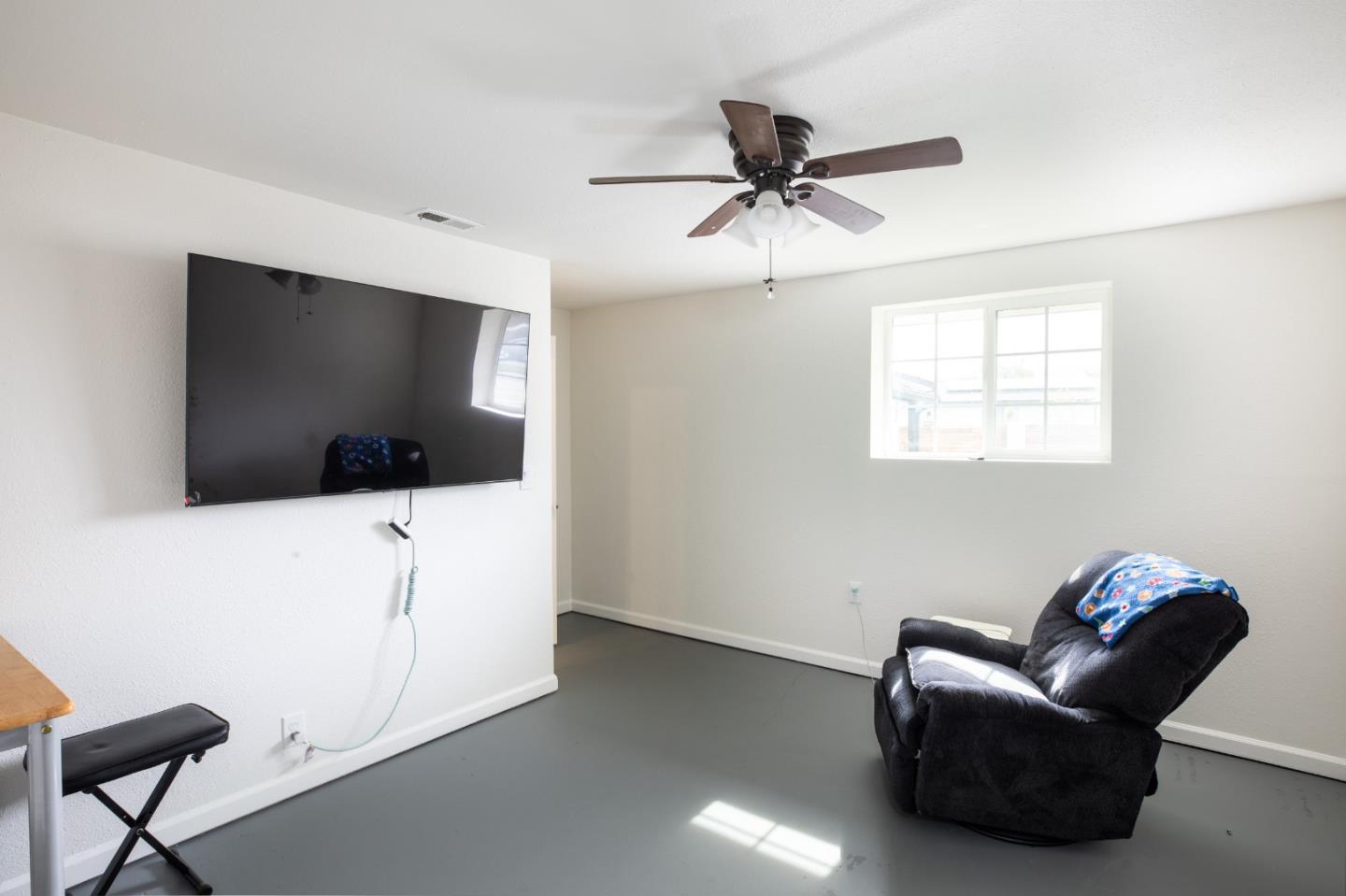 Detail Gallery Image 26 of 31 For 3804 Yerba Buena Ave, San Jose,  CA 95121 - 3 Beds | 2 Baths