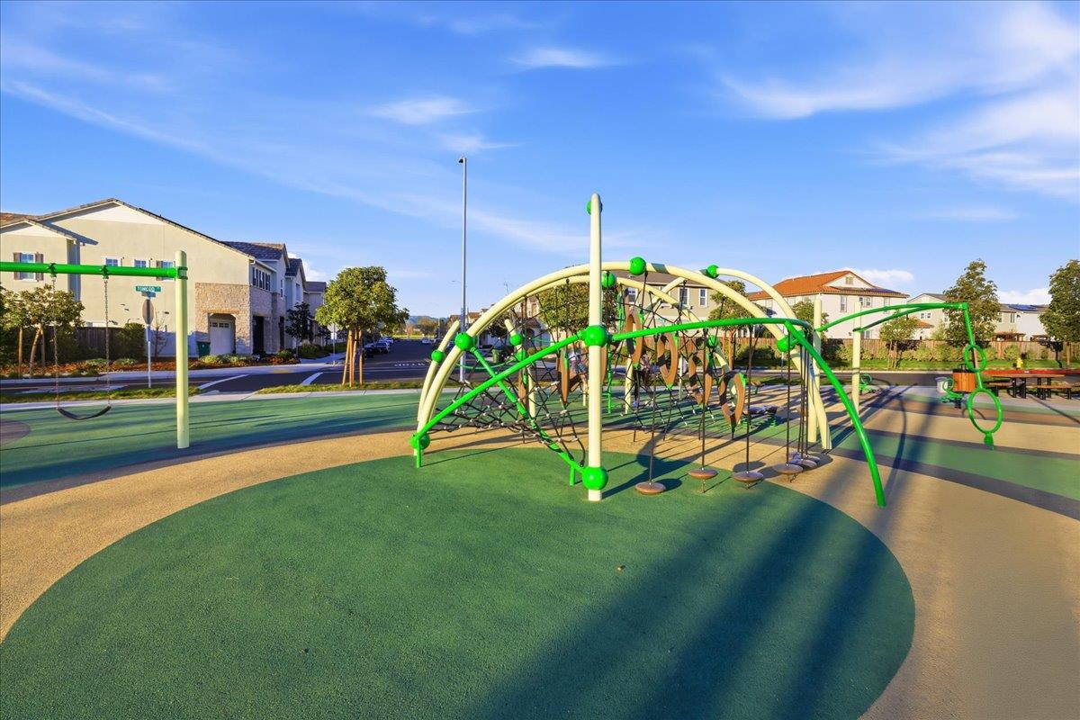 Detail Gallery Image 132 of 143 For 39502 S Darner Dr, Newark,  CA 94560 - 5 Beds | 3/1 Baths