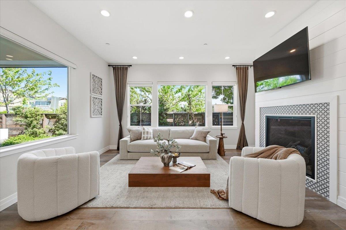 Detail Gallery Image 17 of 143 For 39502 S Darner Dr, Newark,  CA 94560 - 5 Beds | 3/1 Baths