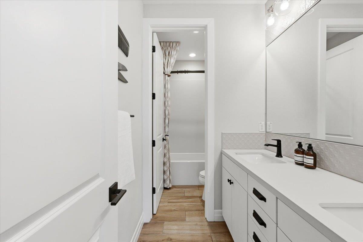 Detail Gallery Image 60 of 143 For 39502 S Darner Dr, Newark,  CA 94560 - 5 Beds | 3/1 Baths