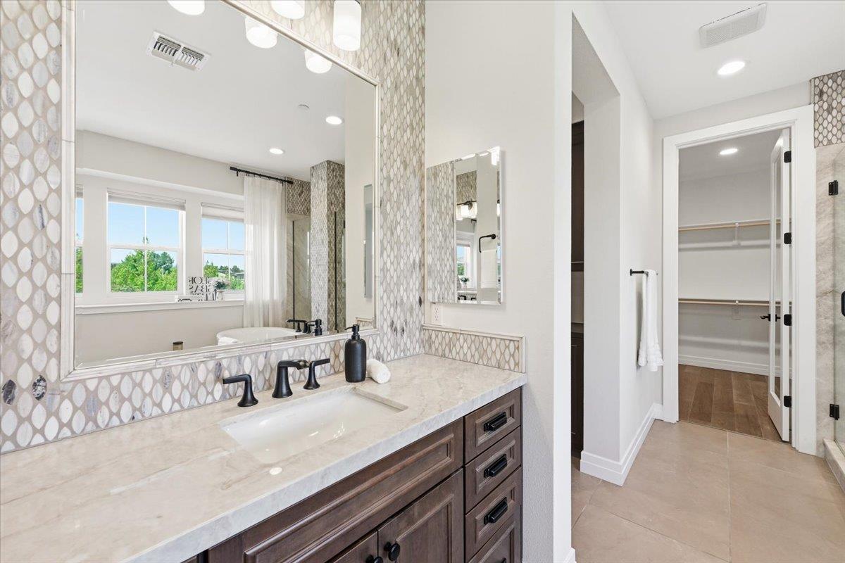 Detail Gallery Image 83 of 143 For 39502 S Darner Dr, Newark,  CA 94560 - 5 Beds | 3/1 Baths