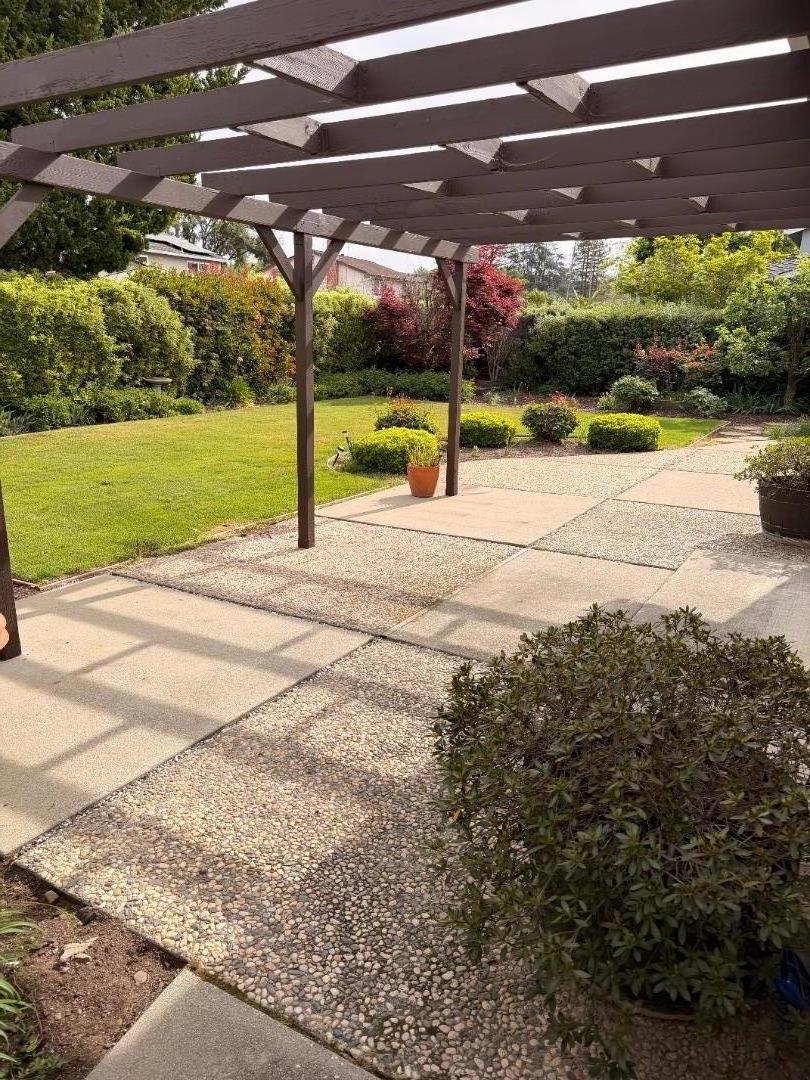 Detail Gallery Image 15 of 34 For 1031 Mount Darwin Dr, San Jose,  CA 95120 - 5 Beds | 2/1 Baths