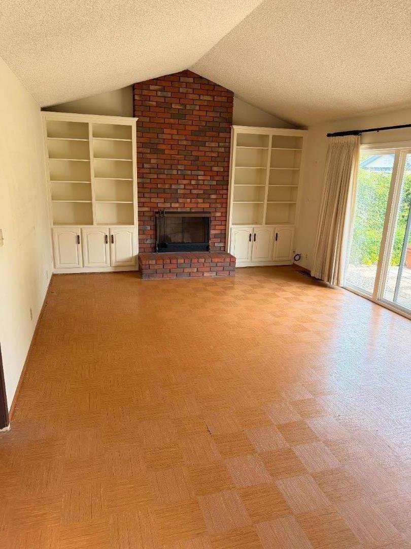 Detail Gallery Image 6 of 34 For 1031 Mount Darwin Dr, San Jose,  CA 95120 - 5 Beds | 2/1 Baths