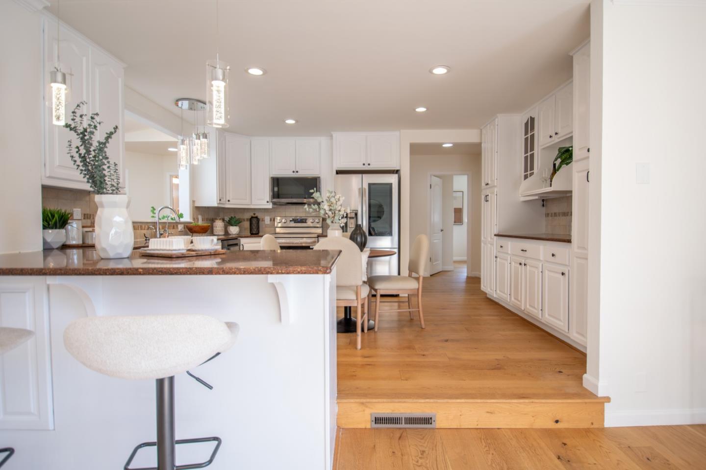 Detail Gallery Image 13 of 47 For 1117 Greenbriar Ave, San Jose,  CA 95128 - 4 Beds | 2 Baths