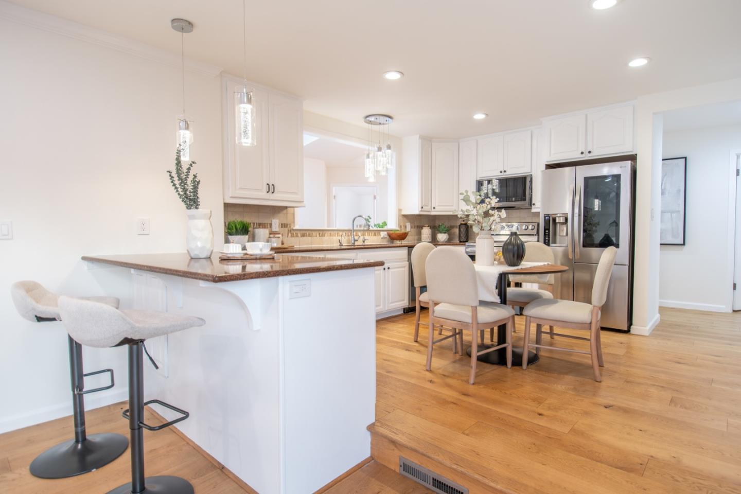 Detail Gallery Image 14 of 47 For 1117 Greenbriar Ave, San Jose,  CA 95128 - 4 Beds | 2 Baths