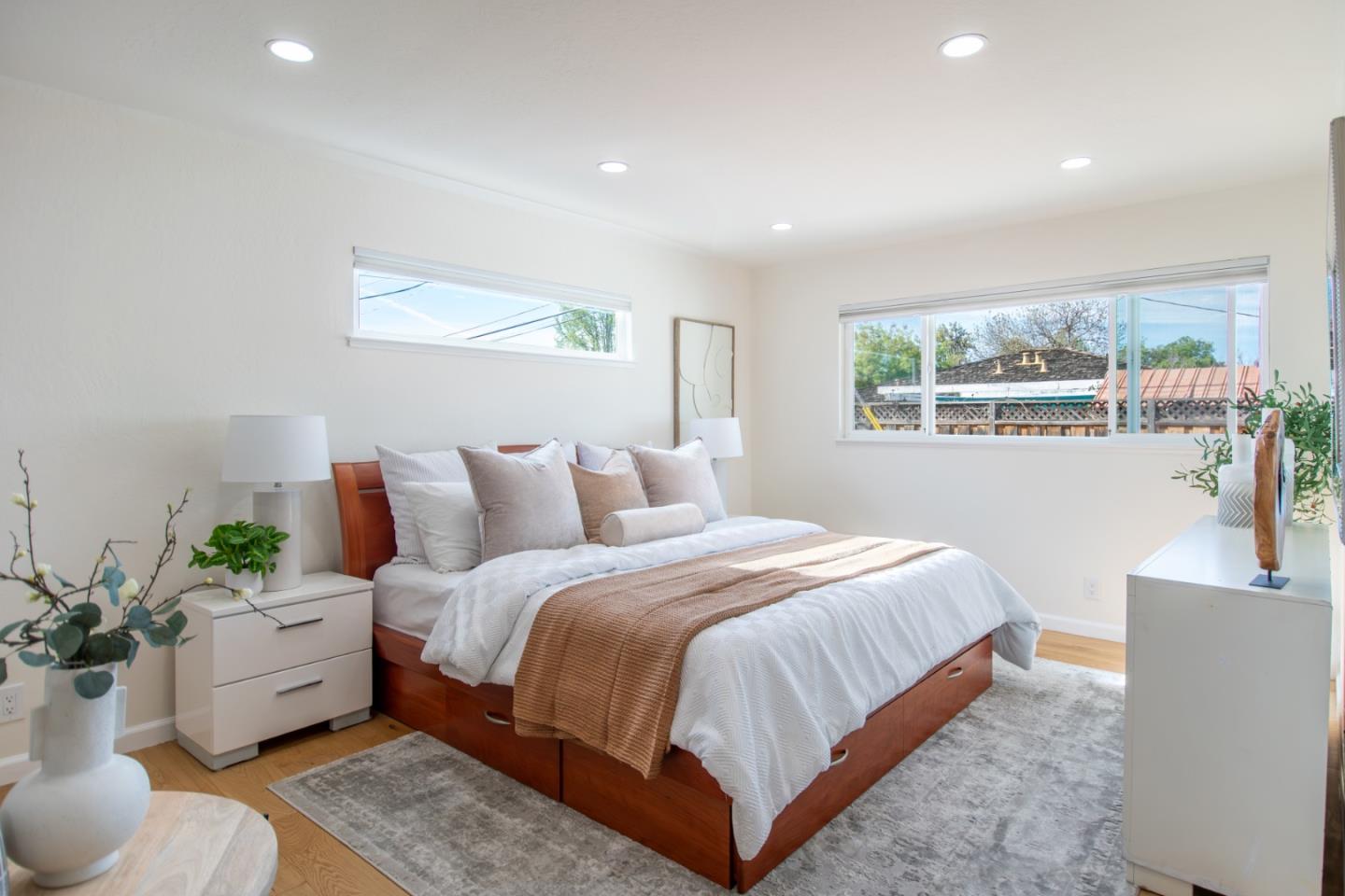 Detail Gallery Image 16 of 47 For 1117 Greenbriar Ave, San Jose,  CA 95128 - 4 Beds | 2 Baths