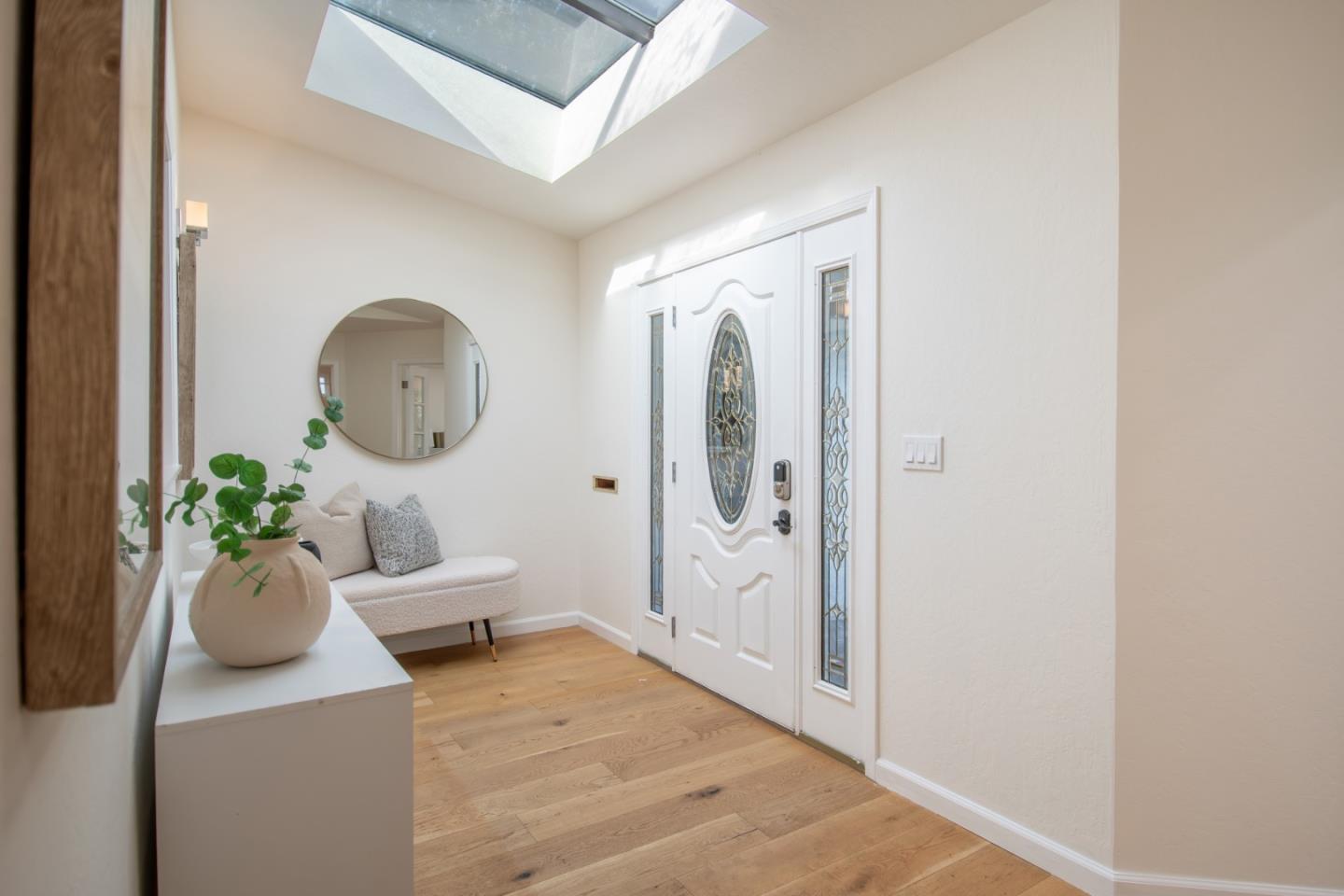 Detail Gallery Image 4 of 47 For 1117 Greenbriar Ave, San Jose,  CA 95128 - 4 Beds | 2 Baths