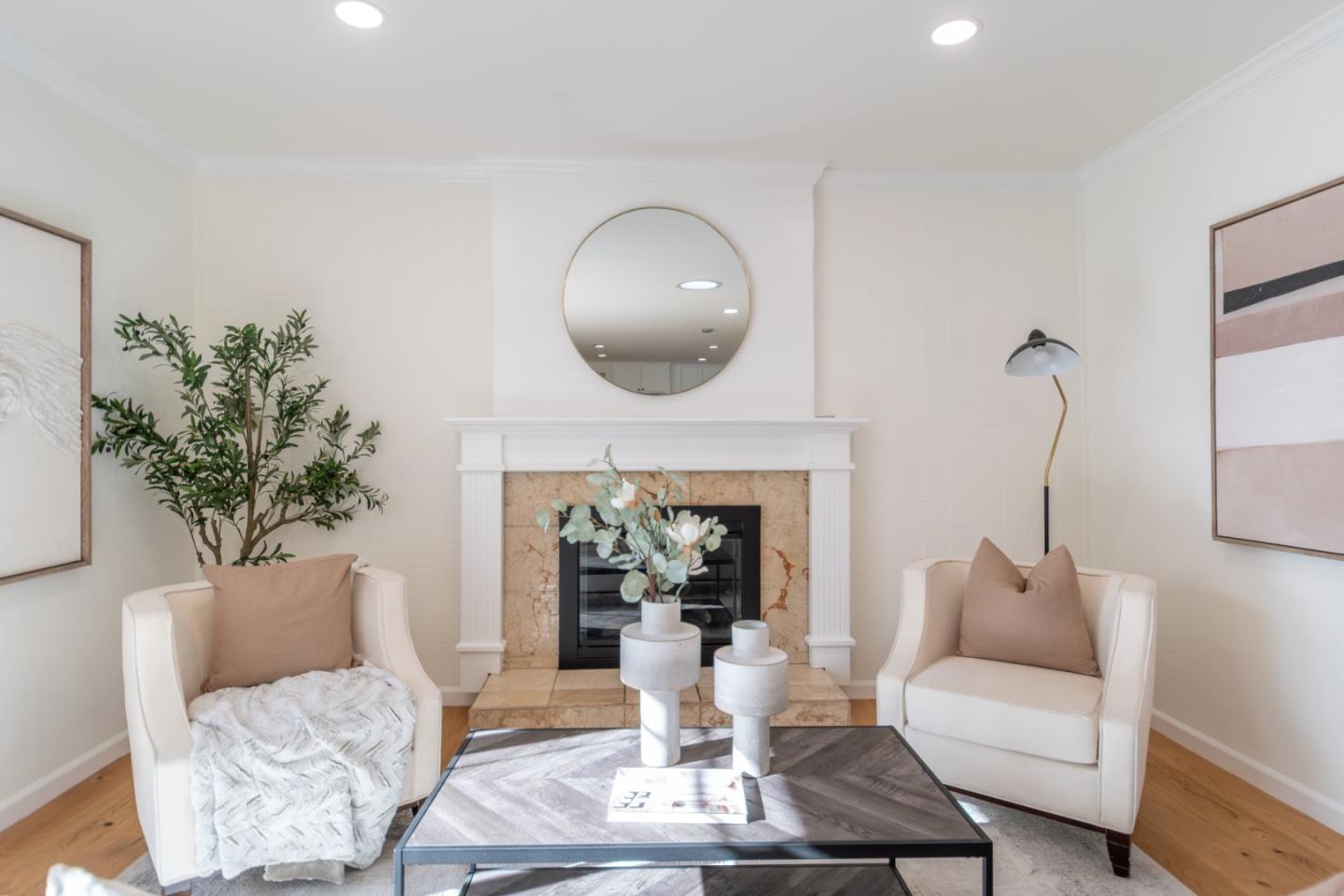 Detail Gallery Image 5 of 47 For 1117 Greenbriar Ave, San Jose,  CA 95128 - 4 Beds | 2 Baths