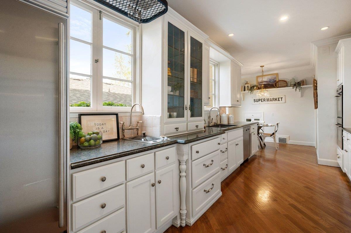 Detail Gallery Image 23 of 69 For 526 W Poplar Ave, San Mateo,  CA 94402 - 3 Beds | 2/1 Baths