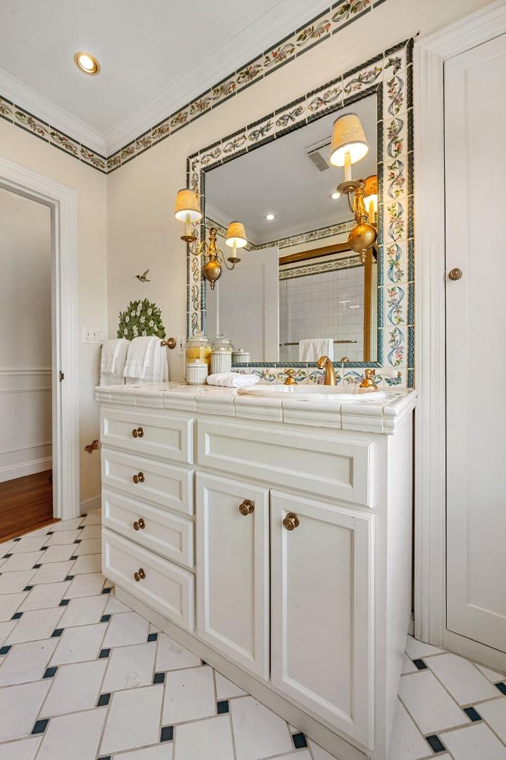 Detail Gallery Image 49 of 69 For 526 W Poplar Ave, San Mateo,  CA 94402 - 3 Beds | 2/1 Baths