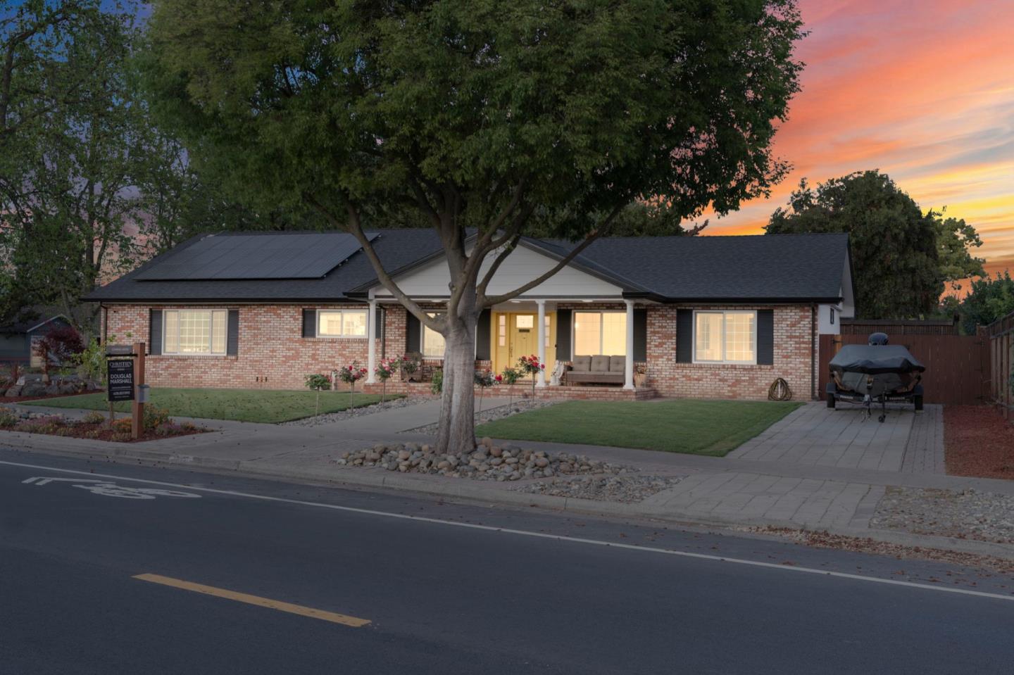 Detail Gallery Image 4 of 64 For 7390 Miller Ave, Gilroy,  CA 95020 - 5 Beds | 3 Baths