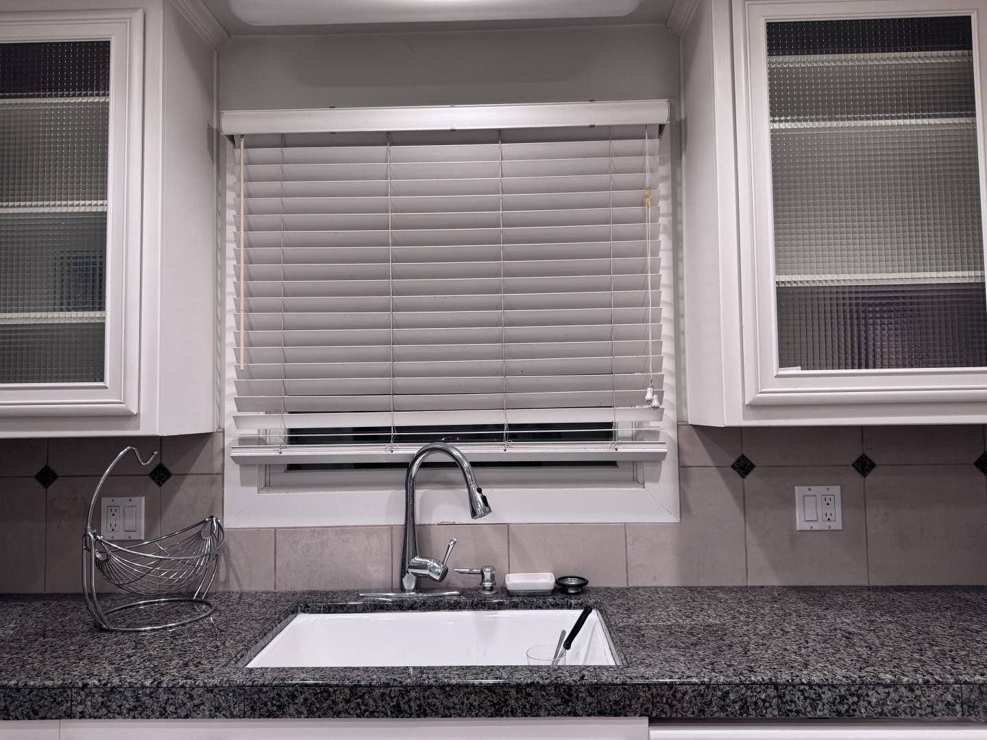 Detail Gallery Image 6 of 10 For 668 Fallon Ave, Santa Clara,  CA 95050 - 3 Beds | 1 Baths