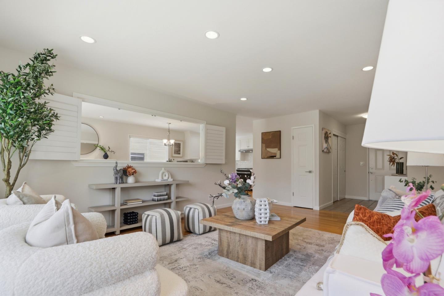 Detail Gallery Image 10 of 68 For 1557 Murre Ln, Sunnyvale,  CA 94087 - 3 Beds | 2 Baths