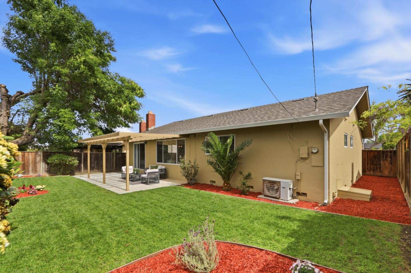 Detail Gallery Image 41 of 68 For 1557 Murre Ln, Sunnyvale,  CA 94087 - 3 Beds | 2 Baths