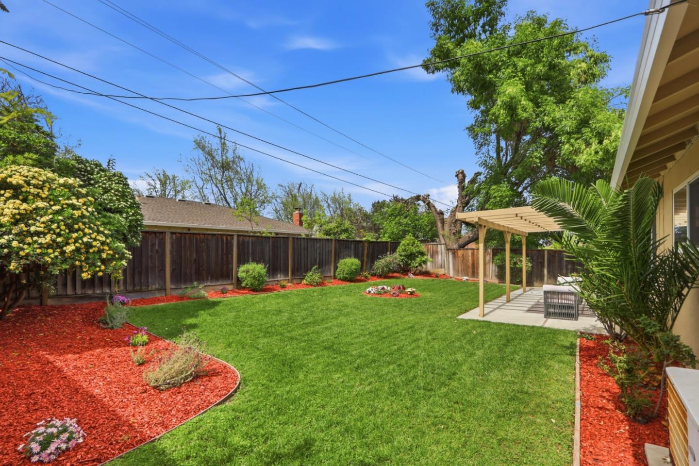 Detail Gallery Image 42 of 68 For 1557 Murre Ln, Sunnyvale,  CA 94087 - 3 Beds | 2 Baths