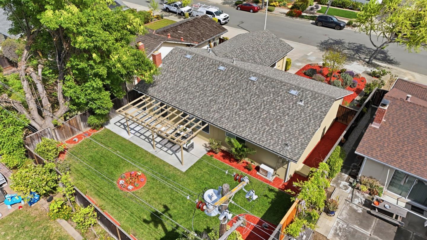 Detail Gallery Image 52 of 68 For 1557 Murre Ln, Sunnyvale,  CA 94087 - 3 Beds | 2 Baths