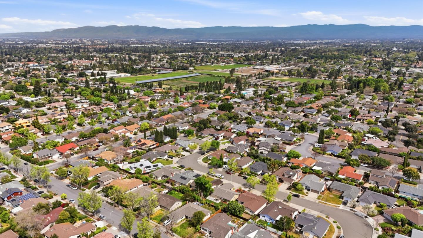 Detail Gallery Image 64 of 68 For 1557 Murre Ln, Sunnyvale,  CA 94087 - 3 Beds | 2 Baths