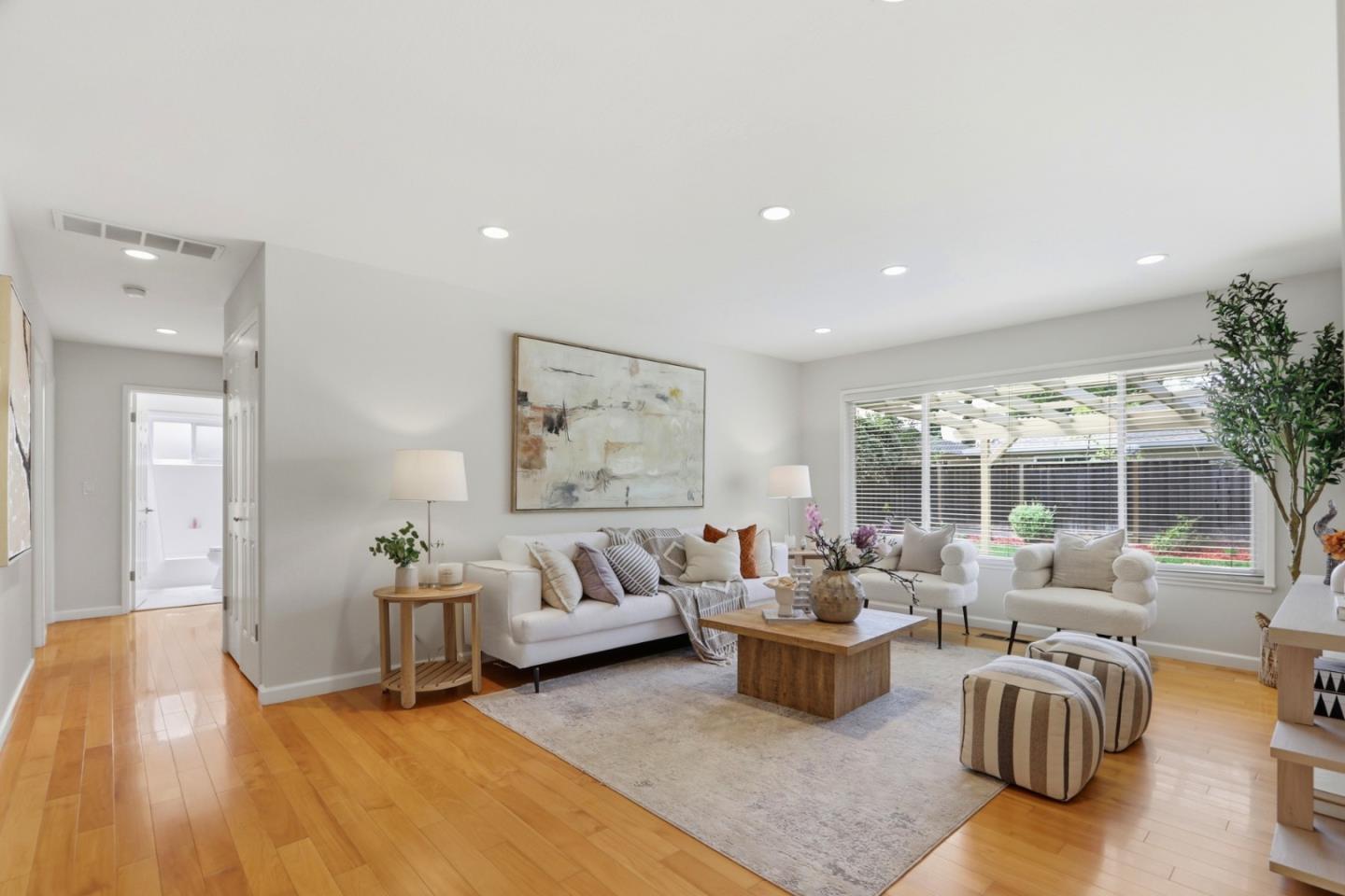 Detail Gallery Image 8 of 68 For 1557 Murre Ln, Sunnyvale,  CA 94087 - 3 Beds | 2 Baths