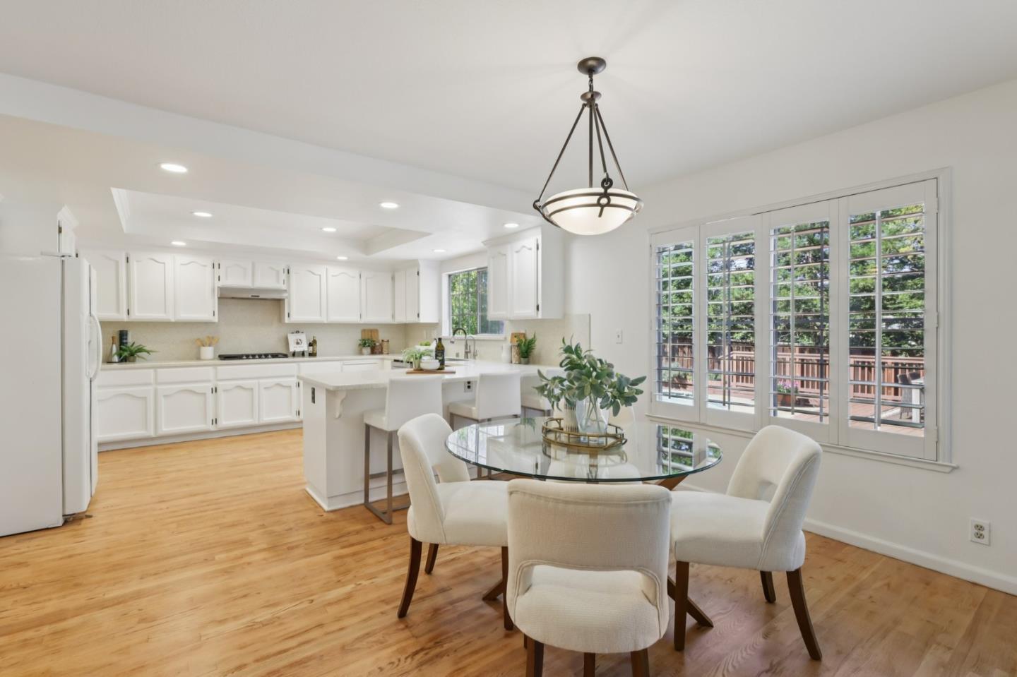 Detail Gallery Image 10 of 59 For 955 La Vista, Morgan Hill,  CA 95037 - 5 Beds | 3 Baths