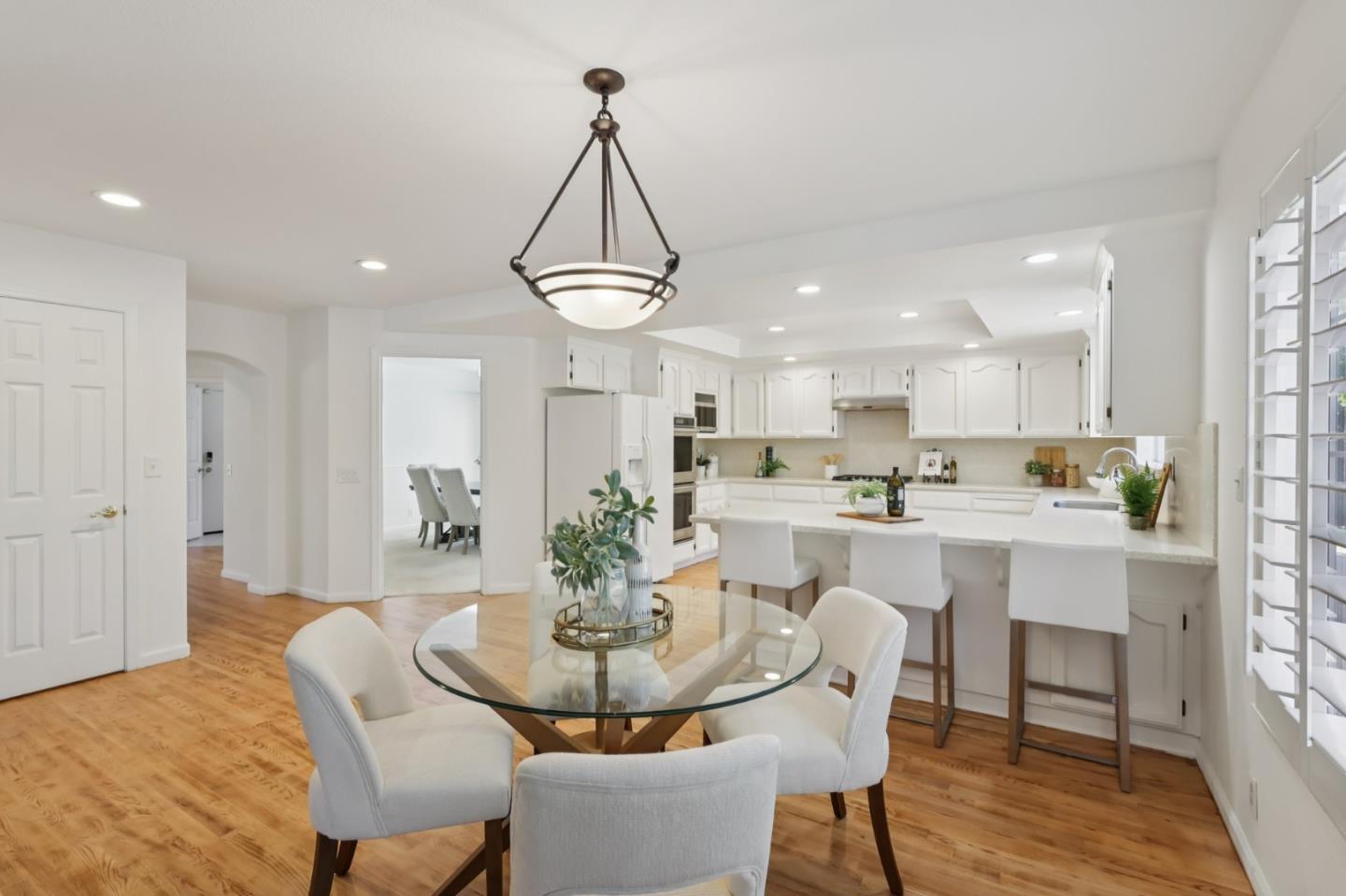 Detail Gallery Image 18 of 59 For 955 La Vista, Morgan Hill,  CA 95037 - 5 Beds | 3 Baths