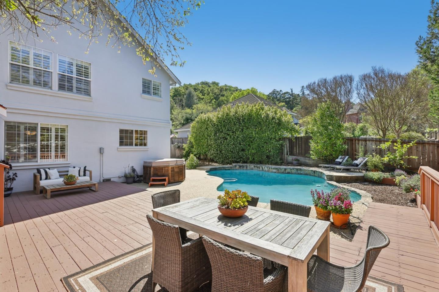 Detail Gallery Image 43 of 59 For 955 La Vista, Morgan Hill,  CA 95037 - 5 Beds | 3 Baths